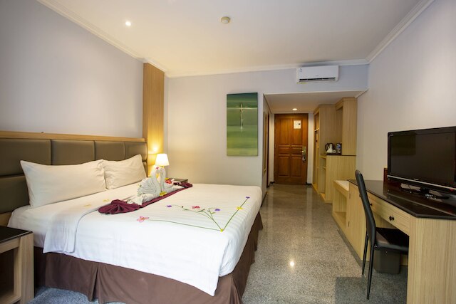 フェイマスホテル・クタ