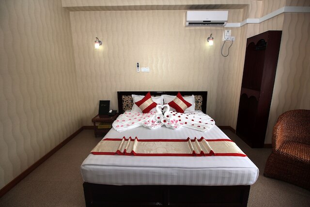 ダイアモンド クラウン ホテル