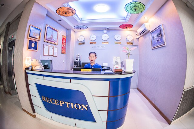 ダイアモンド クラウン ホテル