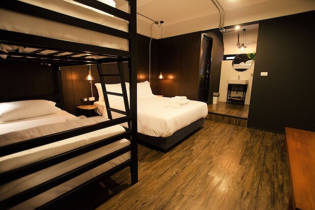 STrips ザ・ポッシュテル - ホステル