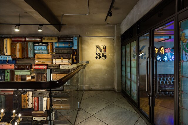 ブルースカイ ホテル (藍天飯店)