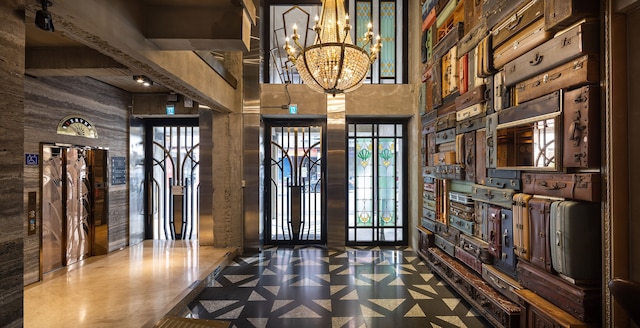 ブルースカイ ホテル (藍天飯店)