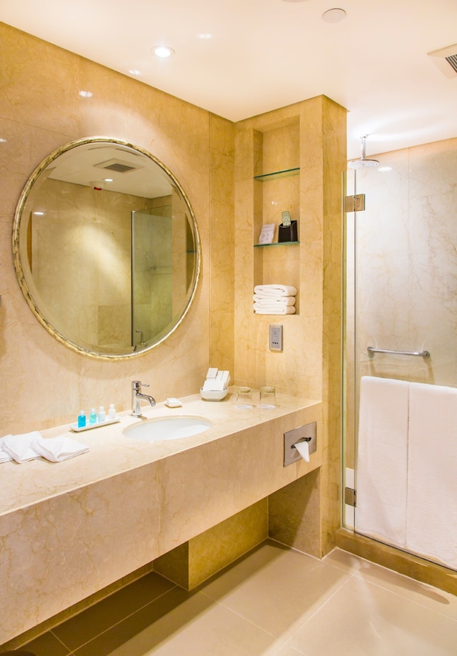 ザ T ホテル (T酒店)