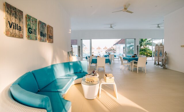 ヴィラ ギリ バリ ビーチ