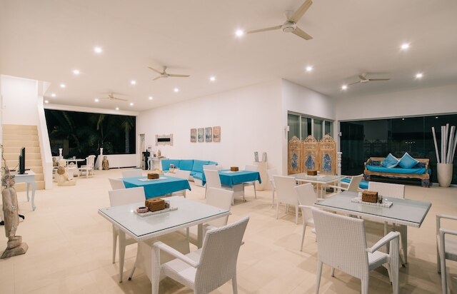 ヴィラ ギリ バリ ビーチ