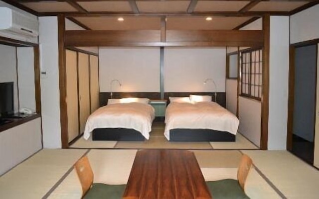 養生館はるのひかり