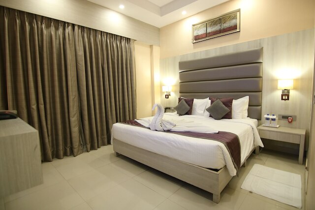 ゴールデン チューリップ ソルト レイク シティ コルカタ