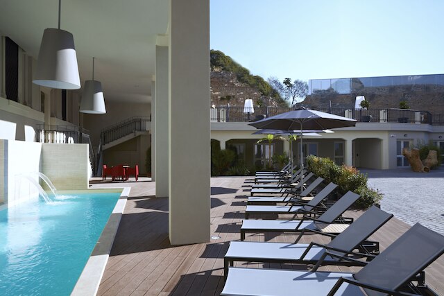 ザ ビルディング ホテル