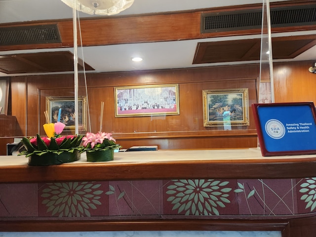 インターチェンジ タワー サービスド アパートメント