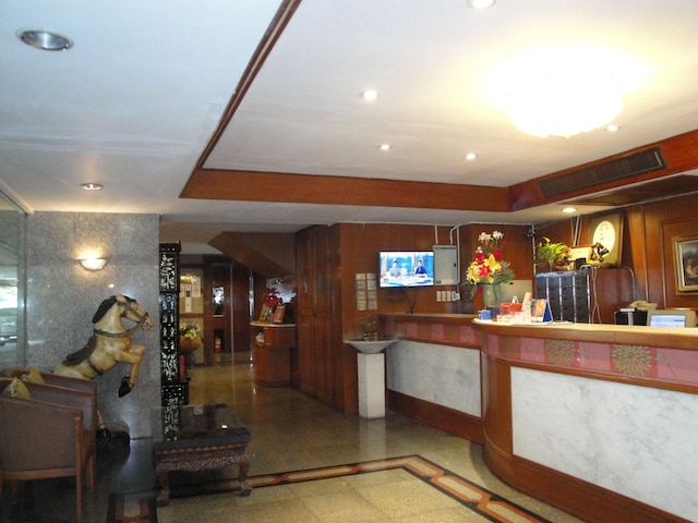 インターチェンジ タワー サービスド アパートメント