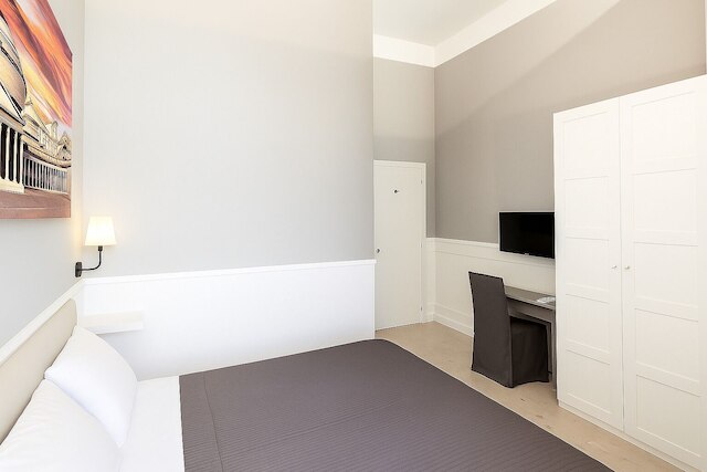 ピアッツァ ボヴィオ 22