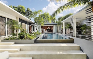 ヴィニラ ヴィラズ、ナクラ