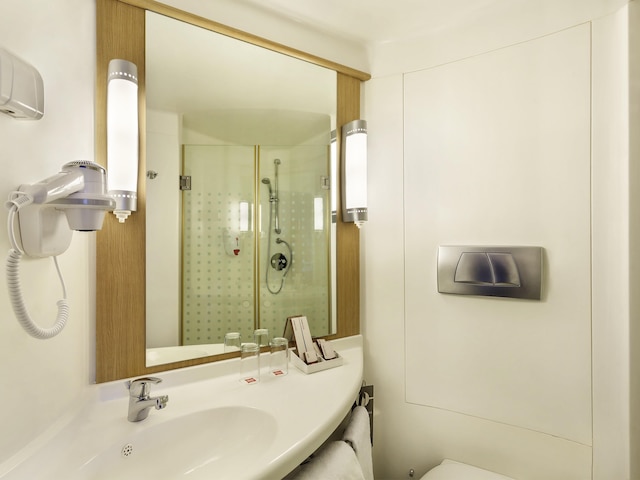 イビス ジョグジャカルタ アジ スチプト