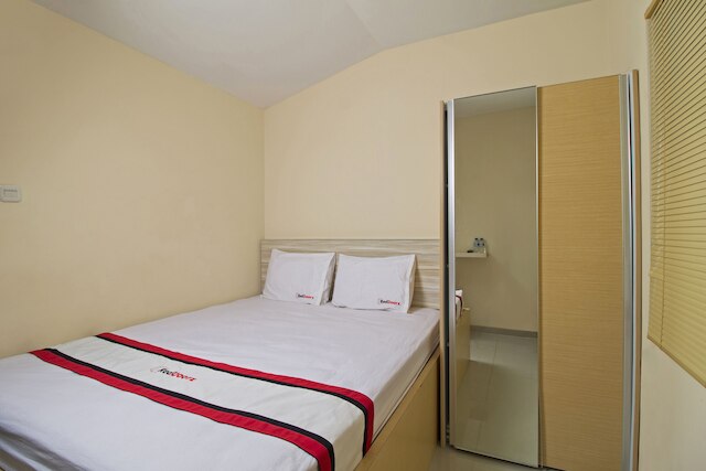 レッドドアーズ プラス アット セティアブディ テンガ