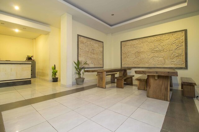 レッドドアーズ アット ベネサリ 2