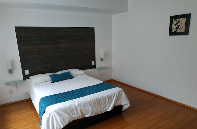 グルポ キングス スイーツ アルフレード デ ムセット