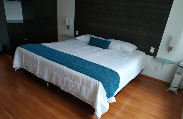 グルポ キングス スイーツ アルフレード デ ムセット