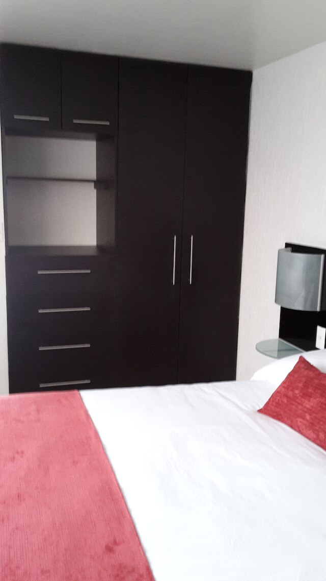 グルポ キングス スイーツ アルフレード デ ムセット