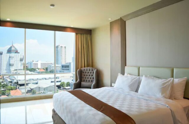 アリア セントラ ホテル スラバヤ