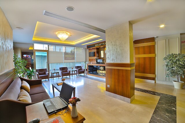 コーナー ホテル