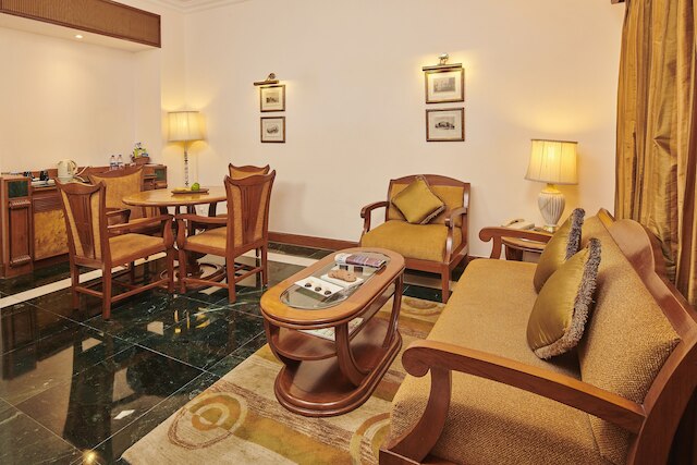 ザ ウメッド アーメダバッド エアポート