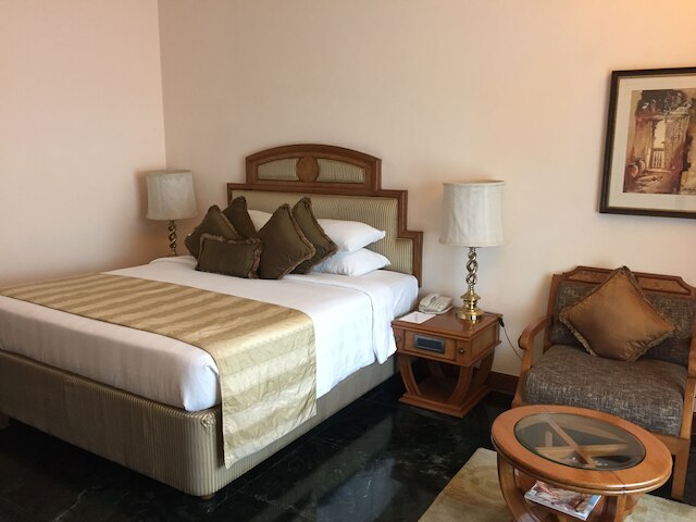 ザ ウメッド アーメダバッド エアポート