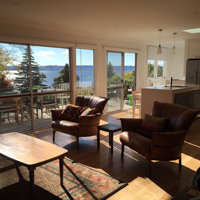 レイクビュー ホリデイ ホーム