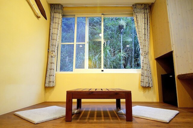 サン ムーン レイク 5 ボート B&B (日月潭五船民宿)