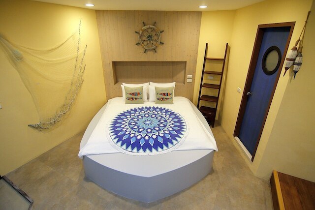 サン ムーン レイク 5 ボート B&B (日月潭五船民宿)