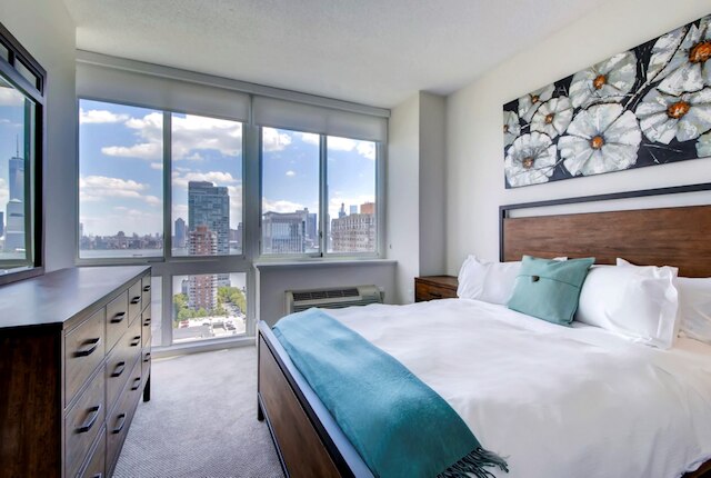 グローバル ラグジュアリー スイーツ アット ニューポート