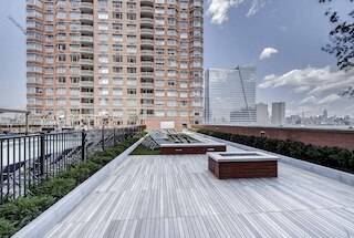 グローバル ラグジュアリー スイーツ アット ニューポート