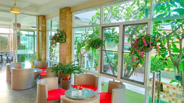 ザ ブリス ルーイ リビング