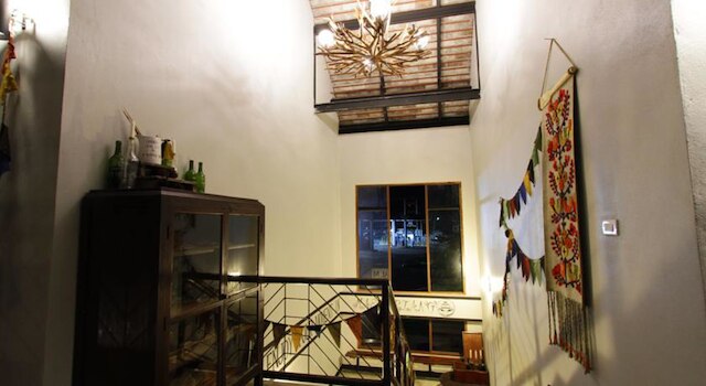 アバブ ザ シー ゲストハウス