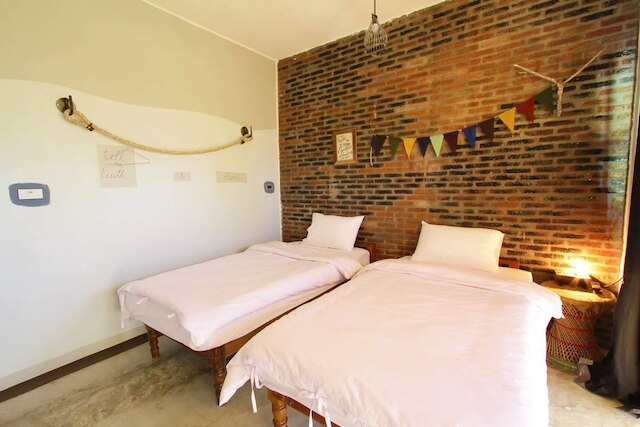 アバブ ザ シー ゲストハウス