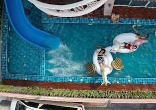 パタヤ プール ヴィラ