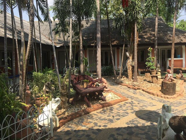 サムズ ハウス ゲストハウス