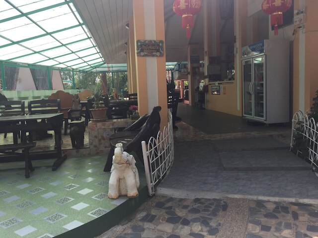 サムズ ハウス ゲストハウス