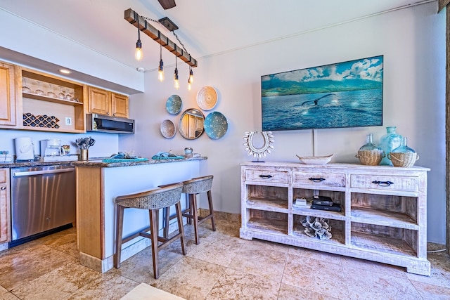 クレアナ 706 - 1 ベッドルーム コンド