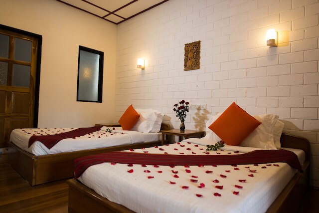 ティーク ウッド ホテル