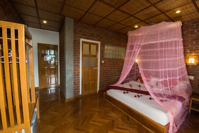 ティーク ウッド ホテル