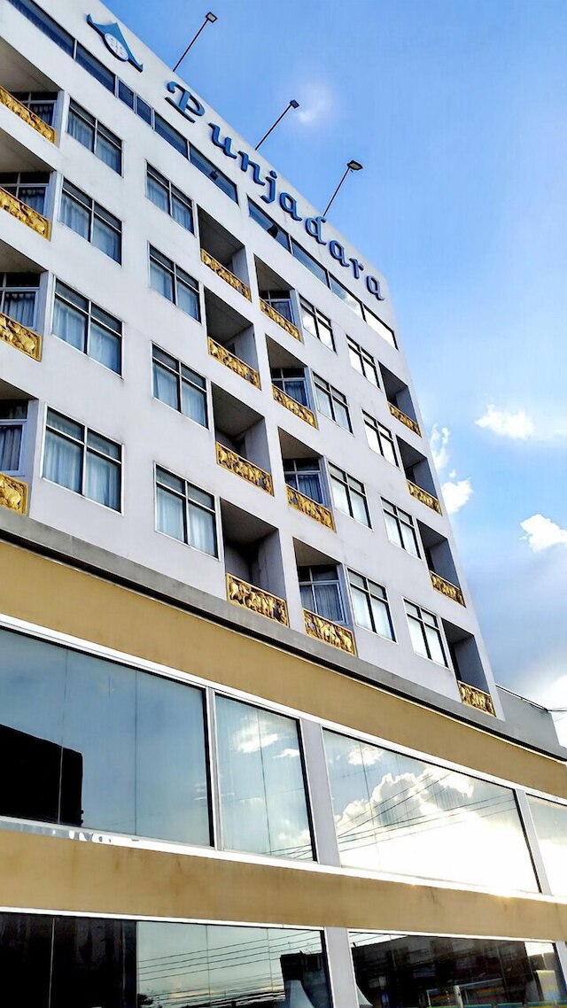 プンジャダラ ホテル