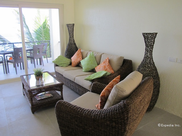 サンセット アット アニヌアン ビーチ リゾート