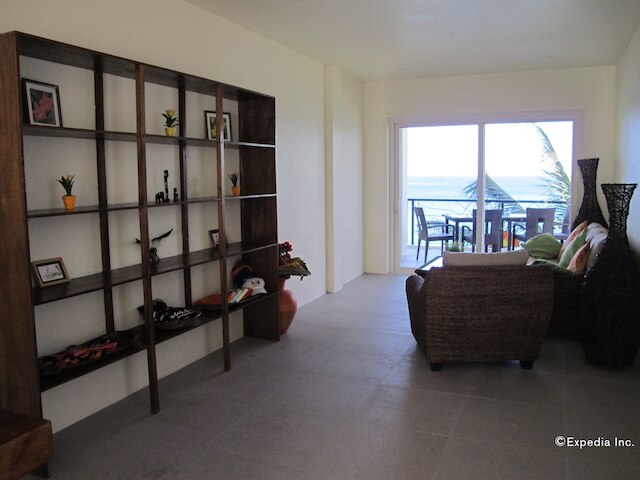 サンセット アット アニヌアン ビーチ リゾート