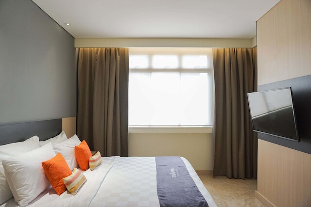 ミッドタウン レジデンス シマトゥパン - ジャカルタ