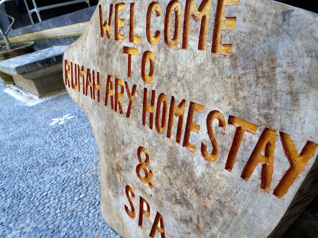 ルマー アリー ホームステイ & スパ