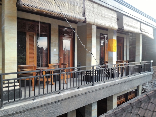 ルマー アリー ホームステイ & スパ