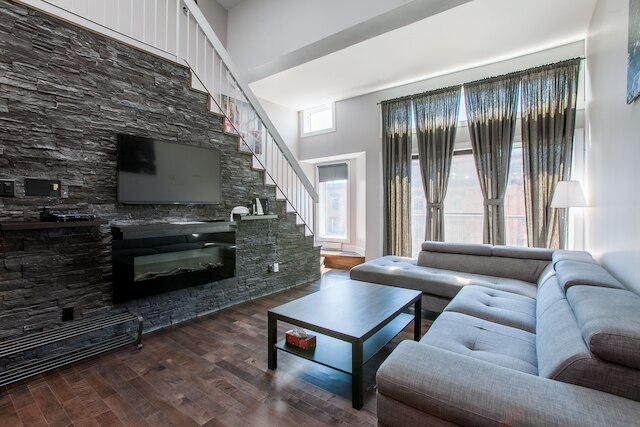 LMVR - ザ シャーブルック