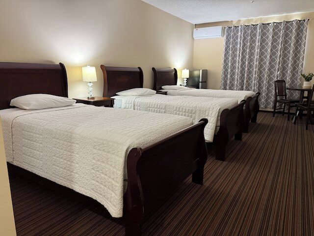 ニューハーモンループホテル