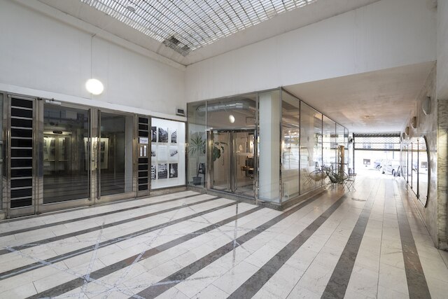 ニュー タウン - アップル アパートメンツ