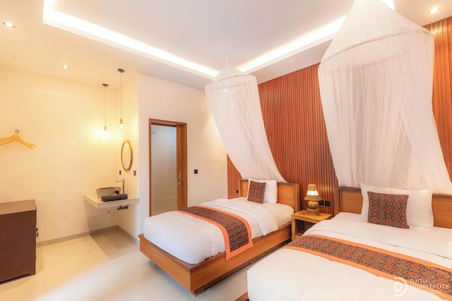 スアスティカ ロッジ